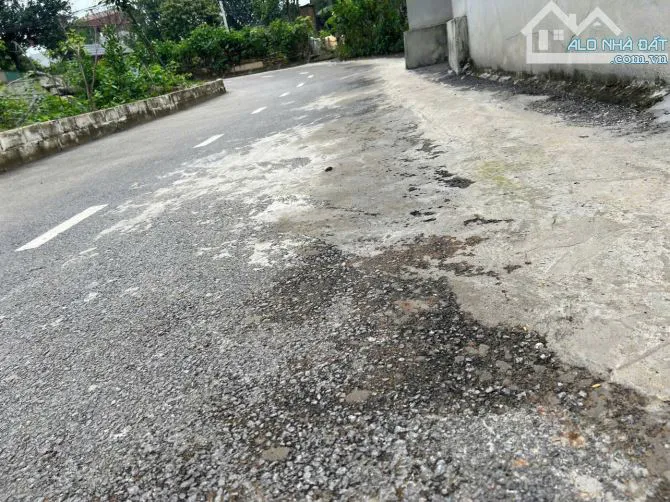 Bạn đang tìm kiếm một lô đất tiềm năng với vị trí đắc địa và mức giá hấp dẫn?