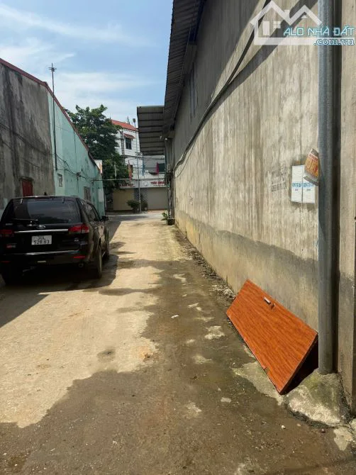 Bác em cần bán gấp mảnh đất tập thể cạnh trường THPT Thạch Thất