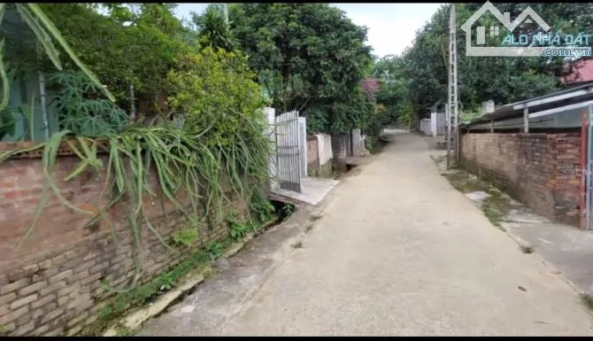 BÁN 200M2 ĐƯỜNG XE CONTAINER TRÁNH XÃ YÊN BÌNH THẠCH THẤT GIÁ 2,9 TỶ